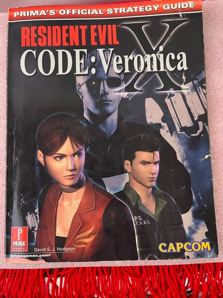 Resident Evil Code: Veronica Prima Official Strategy Guide Sega Dreamcast - Image 1 of 4