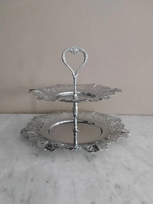 Servidor elegante Chrome de 2 niveles con manejo de borde reticulado Foto 1 de 4