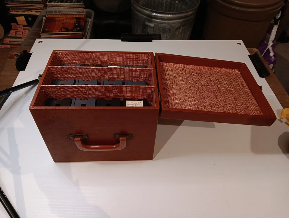 Bell & Howell Micro-Fit Slide Trays (12) & Vintage Carrying Case *Read Desc* - Image 1 of 4