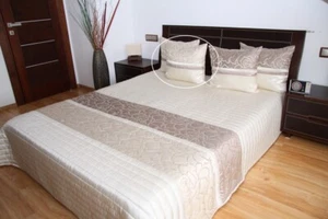 Tagesdecke Bettdecke Bettüberwurf Kissenhüllen Set beige creme 260 x 240cm ROSEN - Bild 1 von 4