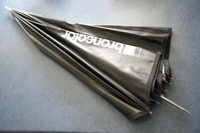 Broncolor | Fotoschirm  Studioschirm Reflektor Schirm | schwarz / weiß - Bild 1 von 4