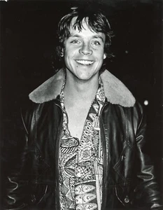 Mark Hamill & Mom 1978 Original Type 1 Photo Vintage 8x10 Celebrity Memorabilia - Picture 1 of 2