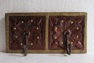 Vintage Style Brass Fitted Wood Hand Carved Double Hook / Wall Hook - Picture 1 of 5
