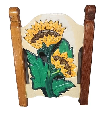 Respaldo de asiento de madera de girasol pintado a mano - sin asiento - 17,25" de ancho x 22,25" de largo Foto 1 de 4