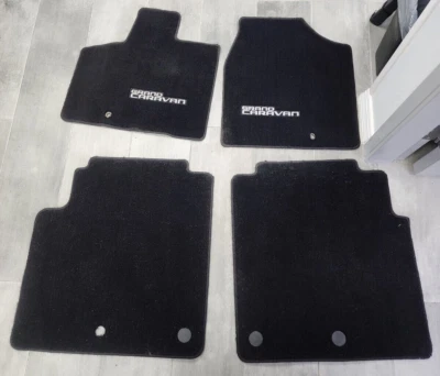 Alfombrillas Dodge Grand Caravan 2016 1YZ37DX9AB Foto 1 de 4