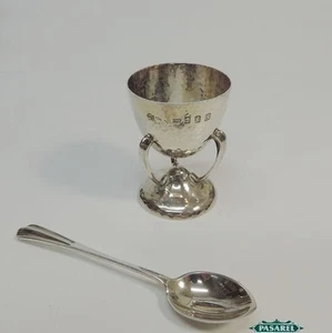 Juego en caja de copa y cuchara de bautizo de plata esterlina escocesa David Aitken 1905 - Imagen 1 de 7