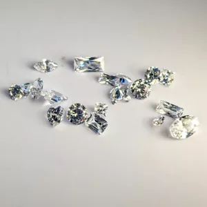 Misto Lotti Di Zirconia Cubica Rotonda, Quadrato, Ovale, Cuore, Pera, Marquise, - Foto 1 di 2