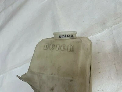 Jarro Buick para lavadora de para-brisa fluido em relevo 1963-1970 Riviera  - Imagem 1 de 4