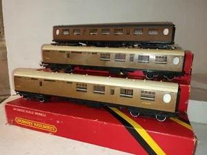 OO gauge 3x HORNBY Thompson LNER Teak Coach Brake 1870 2nd Repaint - Foto 1 di 5