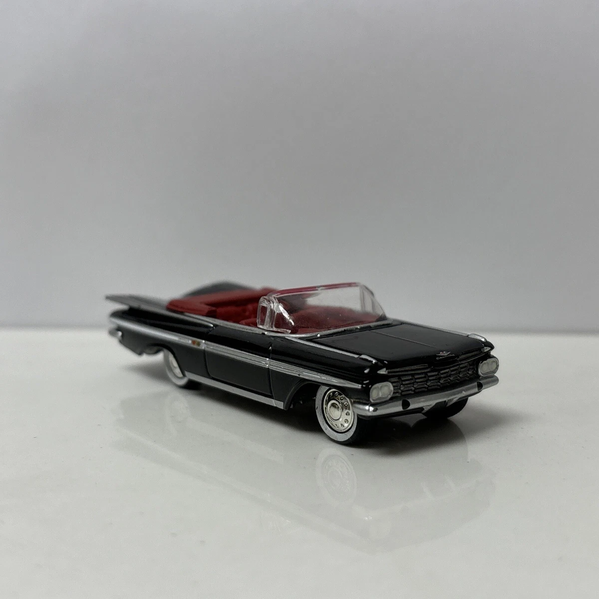 Sparkスパーク/'59 Chevyシボレー Impalaインパラ 1/43 Diecast model
