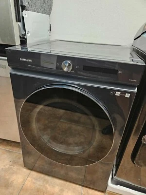 Secadora de gas Samsung a medida de 7,6 pies cúbicos - DVG53BB8900D Foto 1 de 4