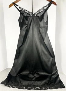 ๐ MAIDENFORM SWEET NOTHINGS Sz 32 Black Full Slip Dress Nylon Lace Slit ILGWU - Picture 1 of 14