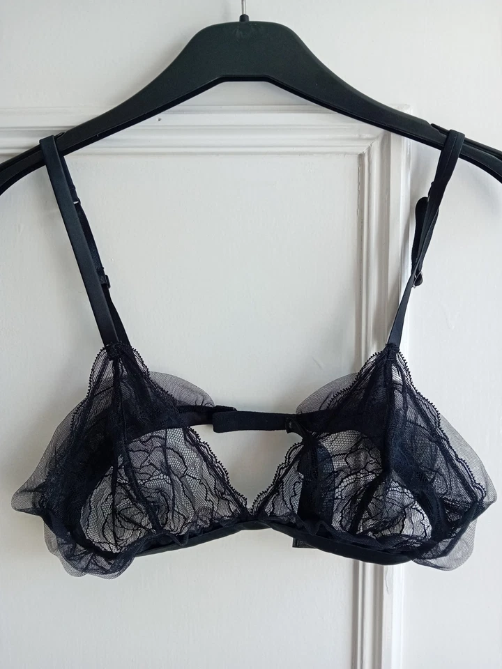 Calvin Klein Women's Non Wired Bra M - Image 1 of 4