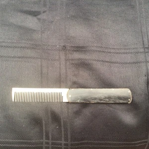 OLD VINTAGE FOLDING COMB MOUSTACHE - Picture 1 of 4