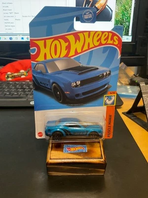 Hot Wheels Muscle Mania 18 Dodge Challenger SRT Demon #151 2023 Foto 1 de 4