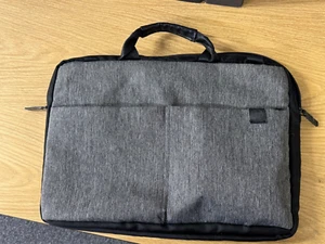 HP 15.6 inch Signature Slim Topload L6V68AA LAPTOP BAG Genuine Original - Picture 1 of 3