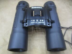 BUSHNELL COMPACT BINOCULARS 10 X 25, 302 FT AT 1000 YDS  W/ Soft Case