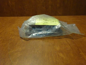 Bosch 1 825 503 143 pneumatic valve distribution block - Picture 1 of 4