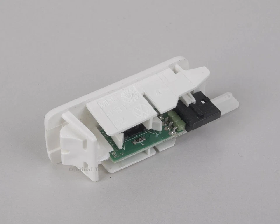 Genuine VW Bora Campmobile Typ2 Transp. LT Aux-In Socket 1K0035724B - Изображение 1 из 1