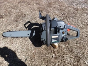 Craftsman 33 cc chainsaw 14 inch bar, used, excellent condition - Picture 1 of 6
