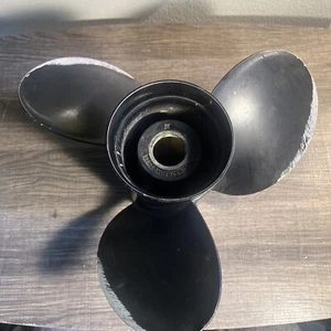 Mercury / MerCruiser 48-832830-C1-19 Boat Prop Propeller - 14 1/2" x 19" Pitch - Picture 1 of 13