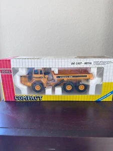 JOAL 238 Volvo A35C Articulated Dump Truck 1:50 Scale - Picture 1 of 3