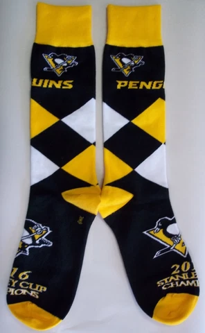 Pittsburgh Penguins Men's Crew Socks Large 10 to 13 Arqyle Stanley Cup Champions Cover