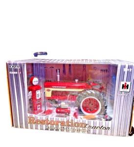 1/16 ERTL Case IH/ Farmall 460 Restoration Tractor with Accessories NIB - Picture 1 of 2