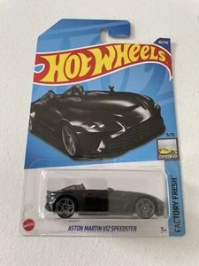 Hotwheels Aston Martin V12 Speedster, schwarz Maßstab 1:64. Neu. Fabrikfrisch. 9/10 - Bild 1 von 3
