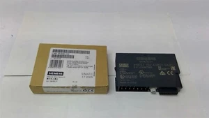 Siemens 6ES7134-4GB01-0AB0 Simatic S7 Analog Input Module - Bild 1 von 10