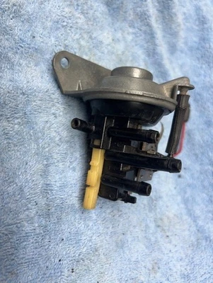 1967 Mercury Cougar Headlight door vacuum control switch - Image 1 of 4