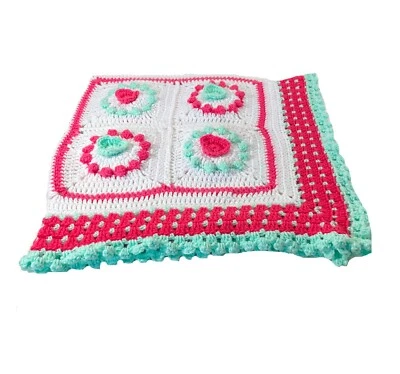 Manta Cochecito Bebé Crochet Verde Menta, Corazones Rosa, Cuadrados Abuela Foto 1 de 4