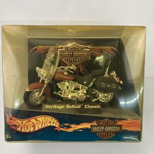 HARLEY DAVIDSON HOT WHEELS HERITAGE SOFTAIL CLASSIC 1:18 SCALE DIECAST - NOS!