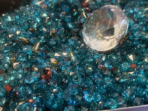 RHINESTONES LOOSE DIAMANTÉ  GEMS CRAFTS. - Picture 1 of 11