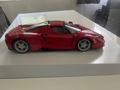 DeAGOSTINI Enzo Ferrari 1/10 Complete Assembled Model USED - Image 1 of 4