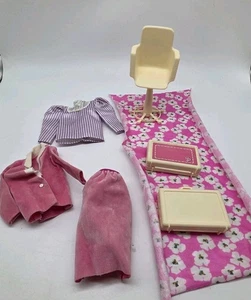 Barbie Büro Tag bis Nacht 1984 7897 Laken Bettwäsche Stuhl Rock Jacke Aktentasche - Bild 1 von 18