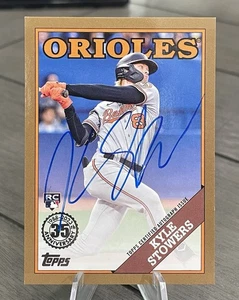 2023 Topps Serie 2 Kyle Stowers Novato Automático RC Dorado/50 SP 1988 Topps Béisbol - Imagen 1 de 3