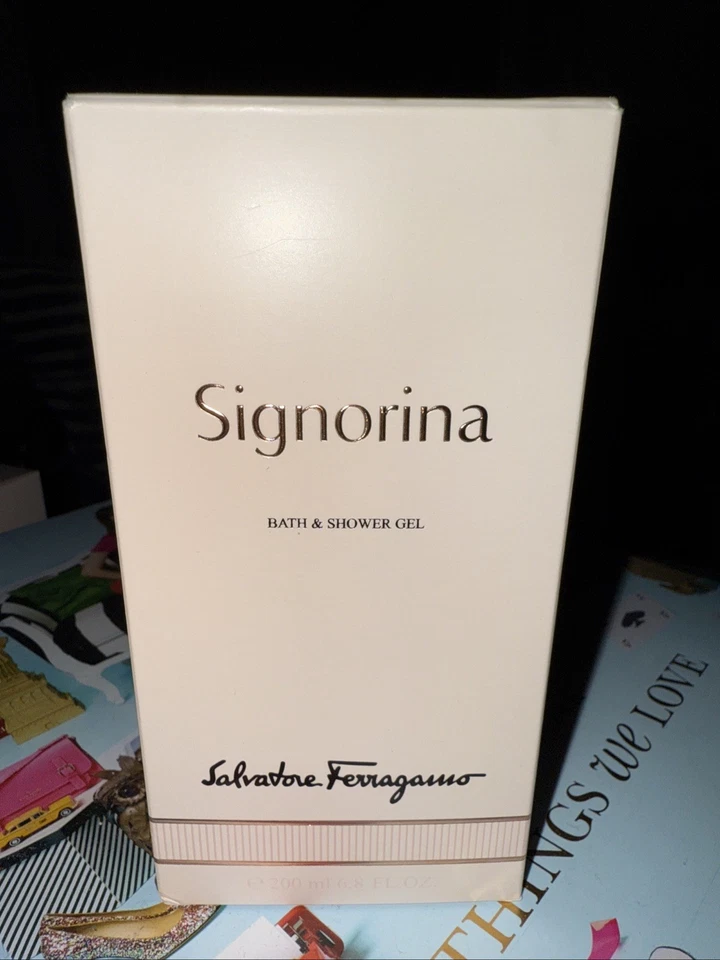 Gel de baño y ducha Signorina Salvatore Ferragamo 6,8 fl OZ sellado 💯% genuino NUEVO Foto 1 de 1