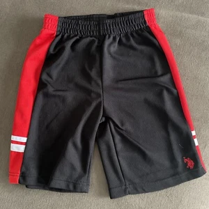 Boys Red Black Athletic Basketball Shorts US Polo Association Size 7 - Picture 1 of 5
