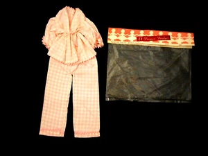 Vintage Premier SM Puppenkleidung Faulenzen PJ Set rosa weiß Neu in Verpackung 17 Zoll Kleinkind 1960 - Bild 1 von 4