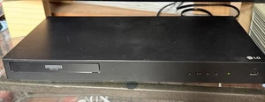 LG UBKM9 Ultra HD 4K 3D Lettore Blu-ray/DVD con telecomando - Foto 1 di 1