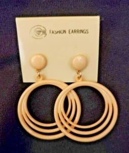 Fashion Earrings Post Hoop Light Pink. Hoop 1-1/2" diameter, total length 2-3/8" - Picture 1 of 1