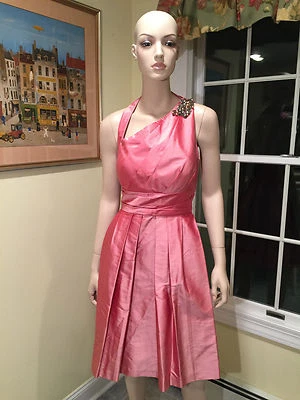 NUEVO VESTIDO KAY UNGER Talla 12 Rosa 100% Seda UNA CORREA HASTA LA RODILLA Plisado con Cuentas Foto 1 de 4