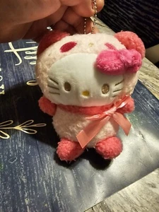 Hello Kitty Plush Keychain - Picture 1 of 3