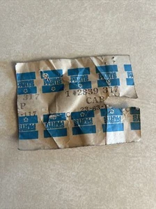 NOS MOPAR 1967 PLYMOUTH BARRACUDA 'cuda Valiant CENTER WINDOW CAP 2839317 - Foto 1 di 6