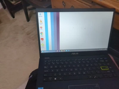 asus vivobook laptop 11.6 inch screen 4gb ram - Image 1 of 4