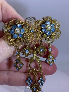 Flower Crest Chandelier Blue Rhinestones Pearl Vintage Gold Brooch M-3841H - Picture 1 of 3