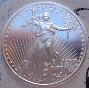 1 oz. 1907 SAINT-GAUDENS $20 coin tribute silver BU round .999 fine silver - Picture 1 of 4