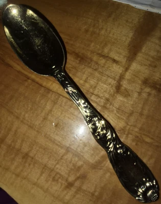 Cuchara sopera ovalada de plata esterlina CRISANTEMO TIFFANY, lavado de oro, 6 7/8" sin mono Foto 1 de 4