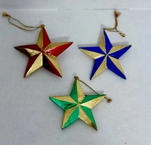 "Juego de 3 adornos navideños rojo verde azul con estrellas doradas 3D - 3,5"" - 4""" - Imagen 1 de 10